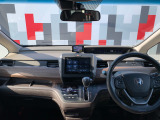 インパネ全体:視界が開けて前が見やすい設計です!安全に運転できます!