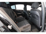 リアシートも広々とご利用頂けます。お車詳細や展示状況はフリーダイヤル(0078-6002-498412)またはBPS城東鶴見06-6933-6600迄お気軽にお問合せ下さい。