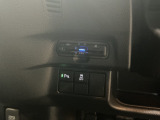 ETCが付いていれば高速道路の料金所も楽々通過!これで小銭を用意しなければいけない煩わしさも軽減されますね♪