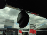 後方のドライブレコーダーも付いていてさらに安心!