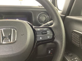 ステアリング右手側に安全運転支援機能のホンダセンシングをコントロールするスイッチ