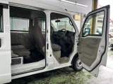 乗り降りもしやすいお車になります★
