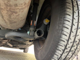 お車を安心してお乗りいただく為には、足回りの定期点検が欠かせません。サービスサポート(有償保証)では無料点検もご提供しており、安心のカーライフをお過ごしいただけるサポート体制が整っています。