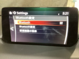 Bluetoothに接続することで、スマートフォンに入っている音楽アプリを車内で楽しめたり、通話が出来ます♪