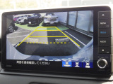 バックカメラで駐車も安心。死角を減らして、安全にサポート。初めての場所でもスムーズに、あなたの運転をもっと快適にしてくれます!