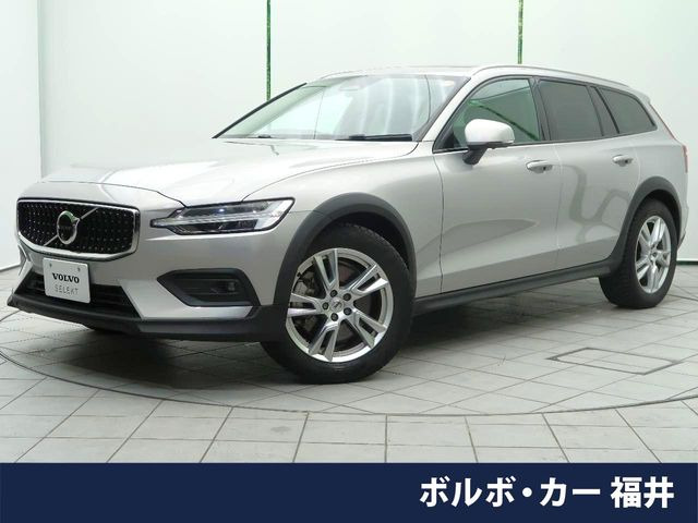 V60クロスカントリー アルティメット B5 AWD 4WD 