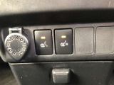 シートヒーター付き。寒い日の朝はシートヒーターで快適です。室内が暖まる前の時間でも、お尻はポカポカ♪