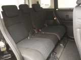 ・ゆとりある広々とした車内空間は、ドライブを始め買い物やレジャーなど、幅広く活躍します。一人でもみんなとでもお出かけを楽しみましょう!