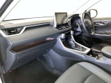 見通しのよいすっきりとした視界で、誰でも運転しやすいです。運転のしやすさは疲れにくさにも繋がりますよ♪