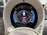 視認性の高いメーター。