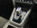 オートマチックシフトレバーは、手になじみ操作しやすい形状で安全運転にもつながります♪