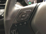 【ステアリングスイッチ】左です。ハンドルから手を離さず、運転に集中したまま手元でオーディオ操作等ができます。