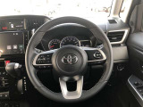 ハンドルは車を運転する上で、ずっと握っている重要なパーツです。手にフィットする物がいいですよね♪