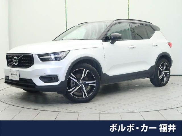 XC40 B4 AWD Rデザイン 4WD 