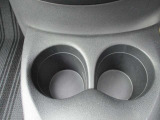 フロントドリンクホルダー