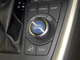 Direct Shift-CVT+10速シーケンシャルシフトマチックにマルチテレインセレクトスイッチ