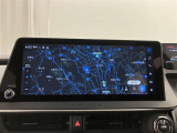 いまや必須装備「ナビゲーション」搭載!知らない場所にスイスイッとドライブ。もう、これなしではハンドルを握れませんね!でも運転中の操作は危険ですのでご注意ですね☆