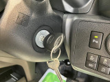 車両状態証明書修復歴の有無も一目瞭然。機能や内装・外装、走行距離、修復歴の有無をチェックし、クルマの状態を10段階にした車両状態証明書。数字や記号を使ってわかりやすく表示しています。
