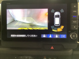 バックでの車庫入れも安心です! リアカメラが付いているバックモニター付のナビを装備しております。バンパーについているソナーや、操作線もついており距離感も画面から確認できます。
