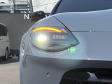 【LEDヘッドライト】とっても明るいLEDヘッドライトが装着されているので、夜の運転も明るく安全です。