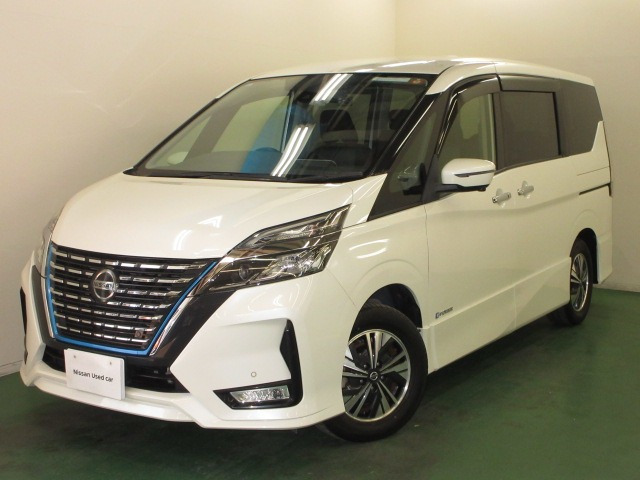 セレナ 1.2 e-POWER ハイウェイスターV 