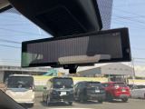 インテリジェントルームミラー☆車両後方のカメラ映像をミラーに映し出すので、後席の人や荷物に邪魔されず、後方がくっきり見えます◎夜間や悪天候でもクリアな視界を確保できます!