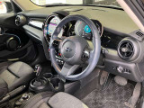 ハンドル操作がダイレクトにタイヤに伝わり、キビキビとした運転が楽しめます。
