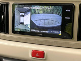 【パノラマモニター】専用のカメラにより、上から見下ろしたような視点で360度クルマの周囲を確認することができます☆死角部分も確認しやすく、狭い場所での切り返しや駐車もスムーズに行えます。