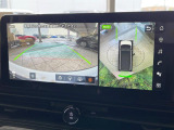 【アラウンドビューモニター】専用のカメラにより、上から見下ろしたような視点で360度クルマの周囲を確認することができます☆死角部分も確認しやすく、狭い場所での切り返しや駐車もスムーズに行えます。
