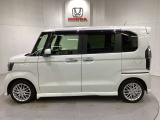 購入後も自社指定整備工場完備でお客様の愛車をしっかりサポート致します!御納車時には安全かつ安心してお乗り頂けるようホンダ専門知識を持つ整備スタッフが点検・整備・装備も説明をしてお渡ししております。