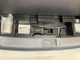 【ラゲッジルーム】実用性に優れた二段式ラゲッジル-ムでお荷物を別々に収納が可能♪♪
