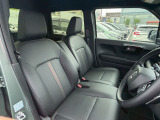 1列目シートです。足元までゆったりとご乗車頂けます!!