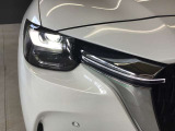 LEDヘッドランプ装備・消費電力が少なく明るいので夜間走行も安心して運転出来ます。