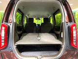 普段のお買い物や通勤、送迎等に十分な荷室スペースを確保しております。セカンドシートを倒すと、大きな荷物の積載も可能です♪