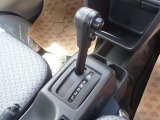 操作しやすいシフトレバーです!