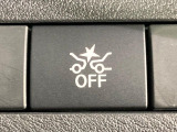 【エマージェンシーブレーキ】走行中に前方の車両等を認識し、衝突しそうな時は警報とブレーキで衝突回避と被害軽減をアシスト。より安全にドライブをお楽しみいただけます。