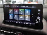Apple Car Play・Android Autoでスマホ連携が可能!対応するアプリをディスプレイで操作できます。