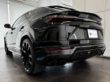 OP865/PanoramicRoof/Upper&Lower Exterior Carbon Fiber Package/Wheel Arches Carbon/Fully Electric Front Seats with Ventilation and Massage/TV/Bang&Olufsen System/HUD/Mirror Carbon