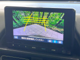 【バックカメラ】駐車時に後方がリアルタイム映像で確認できます。大型商業施設や立体駐車場での駐車時や、夜間のバック時に大活躍!運転スキルに関わらず、今や必須となった装備のひとつです!