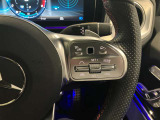 メモリー付きパワーシートが装備されている車両はシートの位置・ドアミラーの角度・ハンドルの位置を3名まで記憶出来ます。