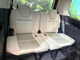 3列目シートはもちろん状態良好☆大人でもゆったりと座って頂けますので、大人数でのお出かけもラクラクです♪ご家族で、気の知れた仲間で、ドライブに行くのが楽しみですね♪