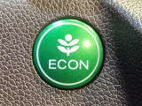 ★ECONスイッチ★ エコドライブを加速しよう!スイッチをONにすると、運転の仕方によるロスを抑え込み燃費をよくするようクルマが頑張ります(*^ー^*)燃費向上にチャレンジ♪