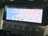 ●純正ナビ:一体感のあるナビは、高級感ある車内を演出してくれます。オーディオ機能も充実しておりますので、運転もより楽しめます♪