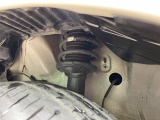お車を安心してお乗りいただく為には、足回りの定期点検が欠かせません。サービスサポート(有償保証)では無料点検もご提供しており、安心のカーライフをお過ごしいただけるサポート体制が整っています。