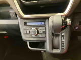 納車前にはプロのメカニックが、各部の点検を行います。ディーラーにしか出来ない品質、そしてサービスできっと満足していただけると思います!