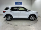 優れた走行性能に加え、様々なライフスタイルに合った使い方を可能にするSUV♪