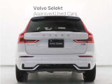 XC60 Dark Editionは、引き締まったスタイリングのエクステリアと、上質で快適なインテリアを併せ持つ特別な一台です。