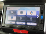 ナビゲーションはギャザズメモリーナビ(VXM-174VFXi)を装着しております。AM、FM、CD、DVD再生、Bluetooth、フルセグTVがご使用いただけます。初めて訪れた場所でも安心ですね!