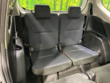 3列目シートはもちろん状態良好☆大人でもゆったりと座って頂けますので、大人数でのお出かけもラクラクです♪ご家族で、気の知れた仲間で、ドライブに行くのが楽しみですね♪