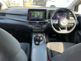 インパネ全体は写真の通りです!広々の運転席!運転席周りのボタンも操作しやすいです!写真で見切れている部分で見たい箇所があればお気軽にお問い合わせください!!